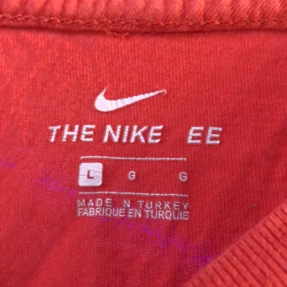 Nike size large red/orange short sleeve shirt - Picture 5 of 5
